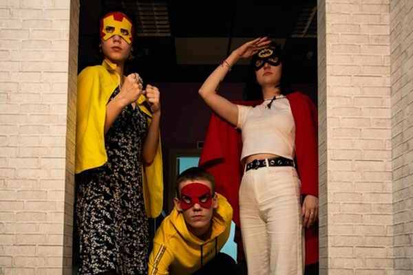 Помощники супергероев